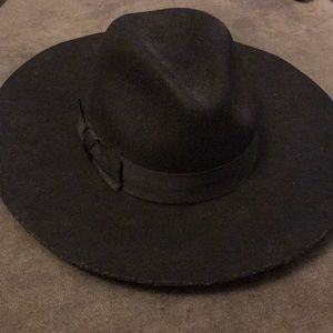 Wool wide brim black hat